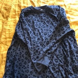 Old Navy XXL Leopard gray crewneck sweatshirt
